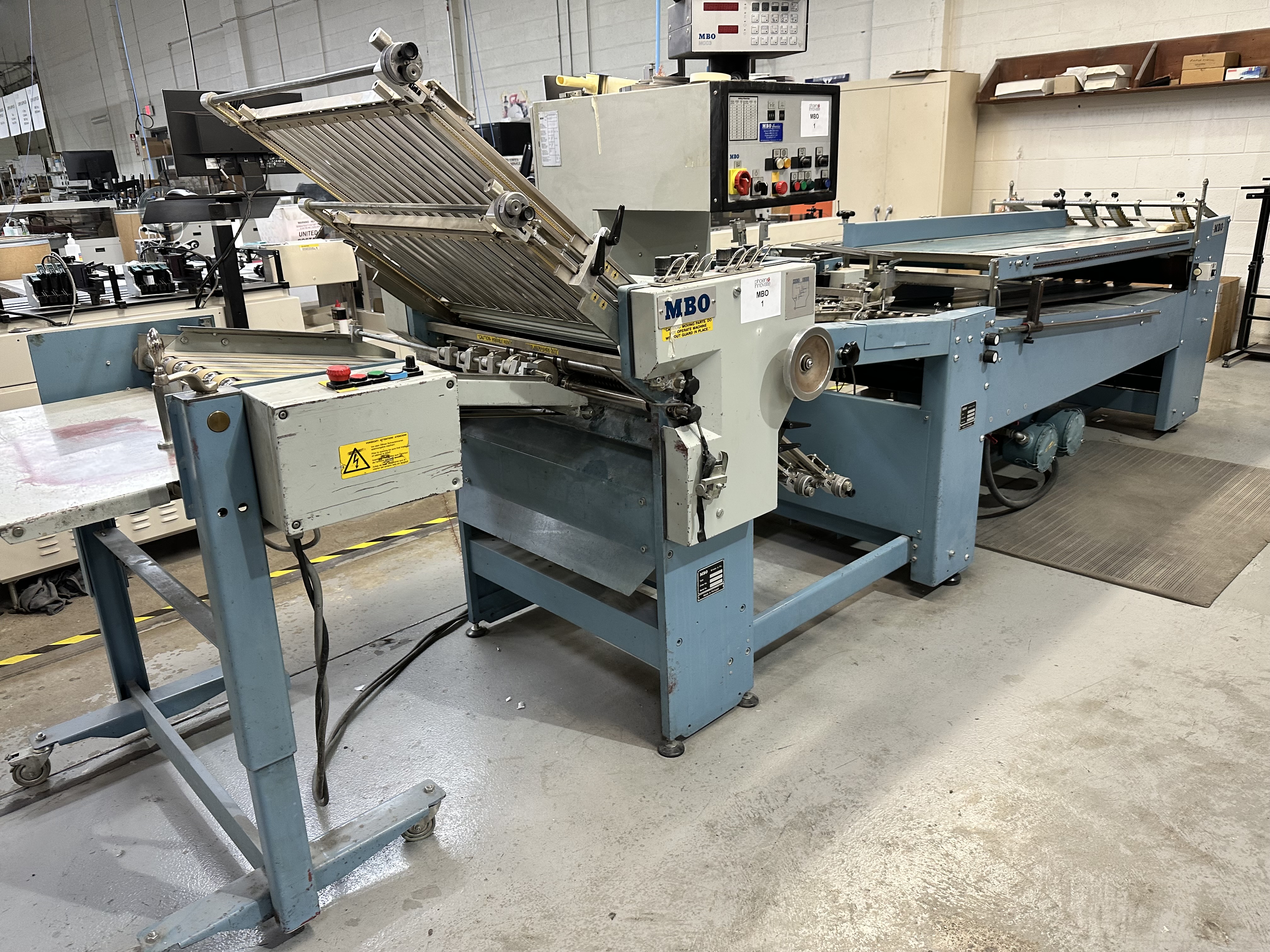 MBO B26 Folder 4/4/4 w/A82