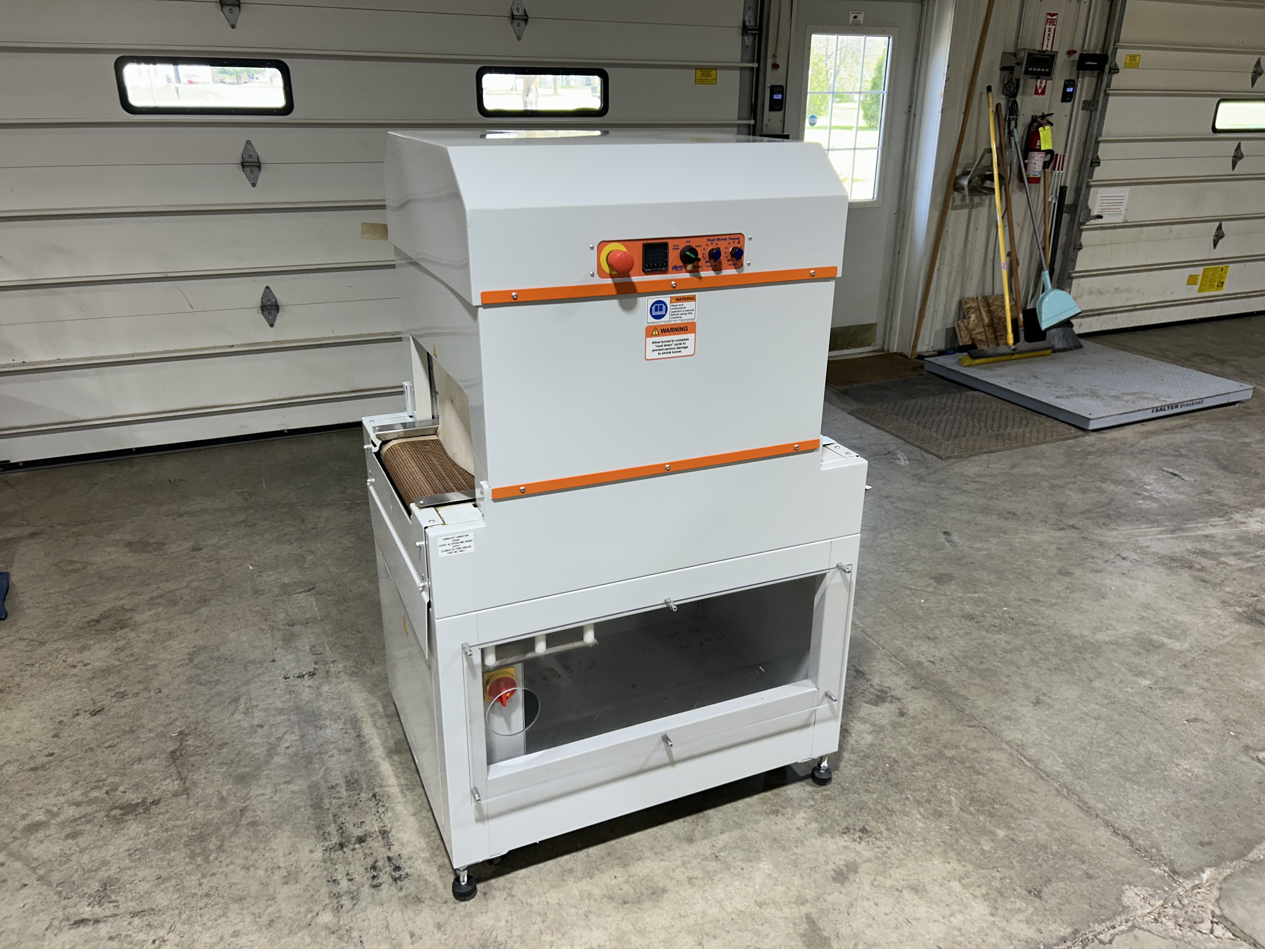 product Clamco 4T Shrink tunnel