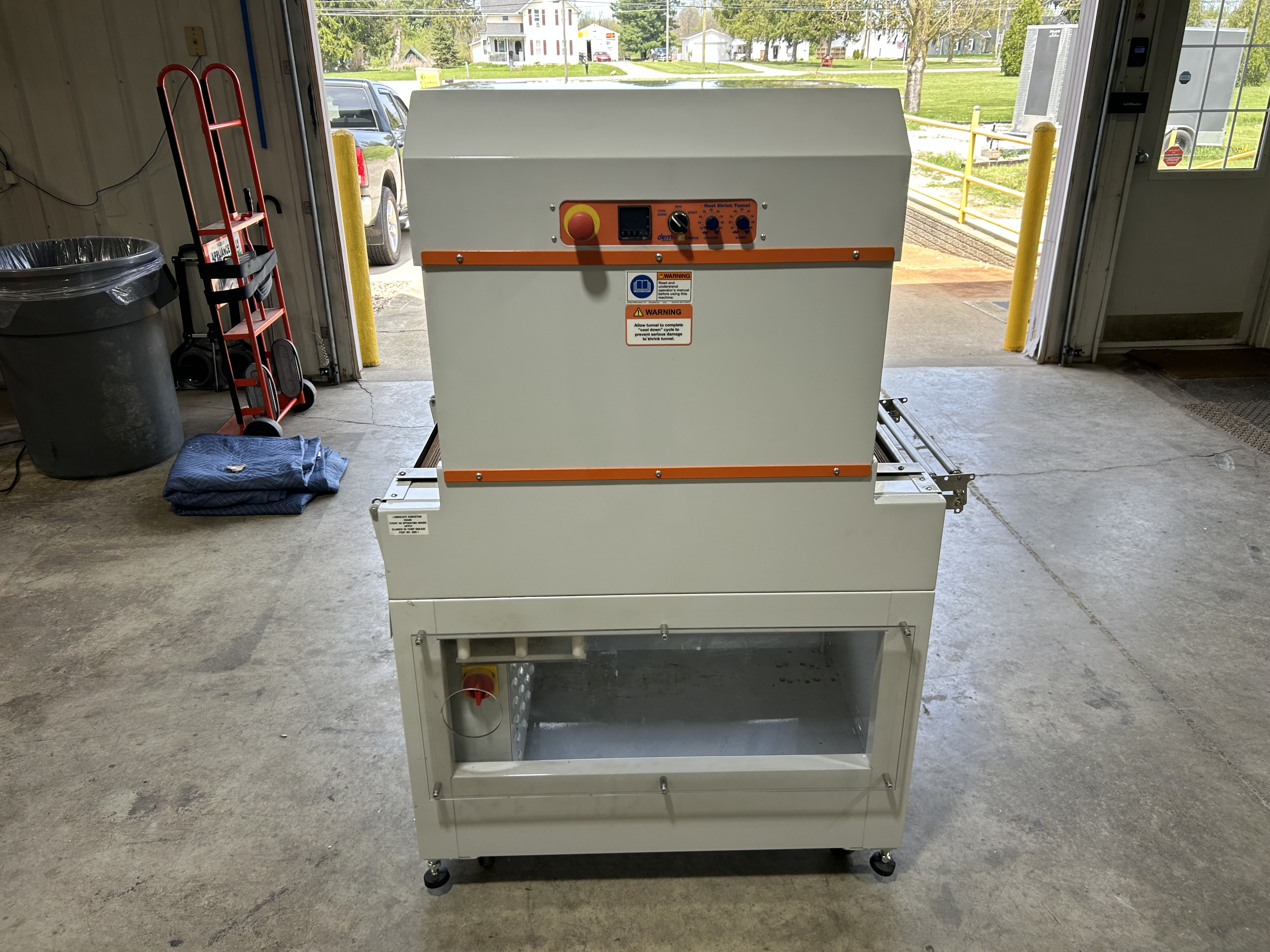 product Clamco 4T Shrink tunnel